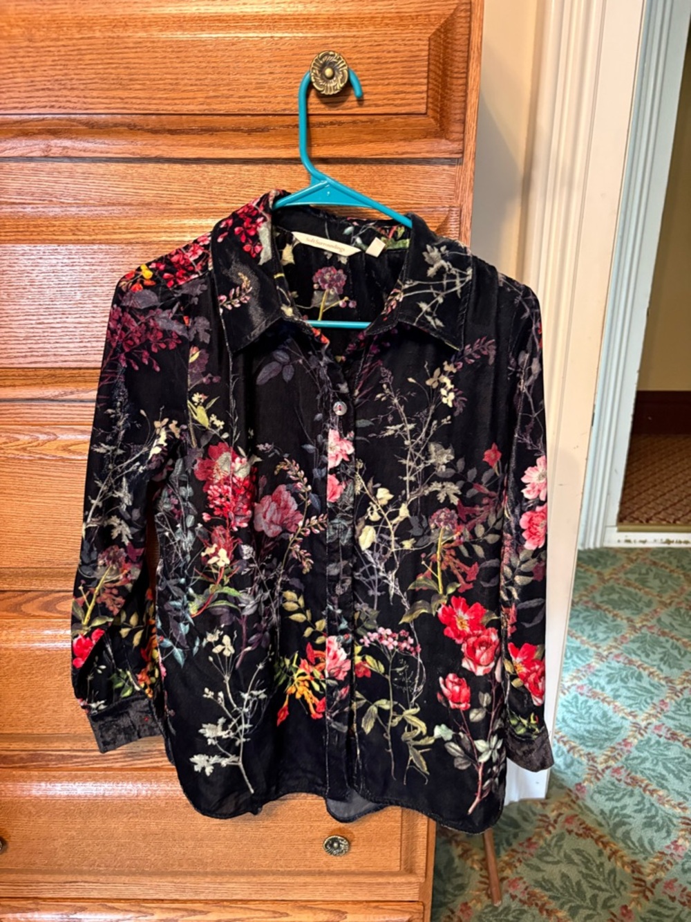 Soft Surroundings Black Floral Velvet Button-Up